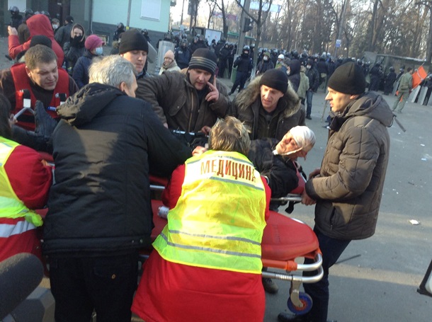 Пострадавшие и раненные митингующие