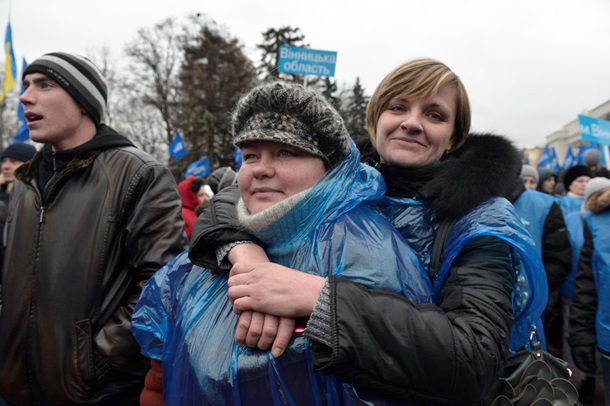 Все ради бюджета. ФотоРепортаж с митинга сторонников Партии регионов под Радой