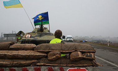 Кордон украинских силовиков на границе Крымского полуострова с материком (фото - dpsu.gov.ua)